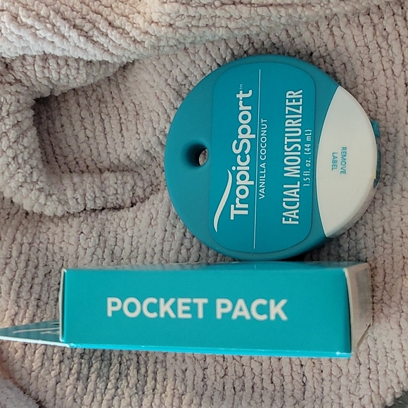 Tropic Sport Replenish Facial Moisturizer - Picture 7 of 9